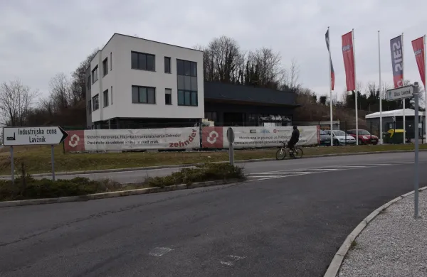 Župan Turk: &ldquo;To bi bil strel v koleno&rdquo;