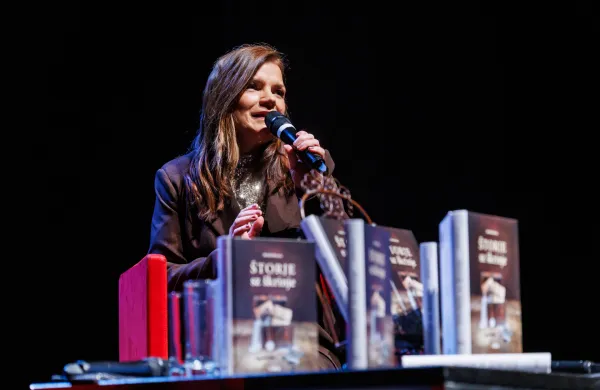 Koper, 18.12.2025Gledalisce Koper, Mirela Baruca, Predstavitev knjige Storje sz skrinje