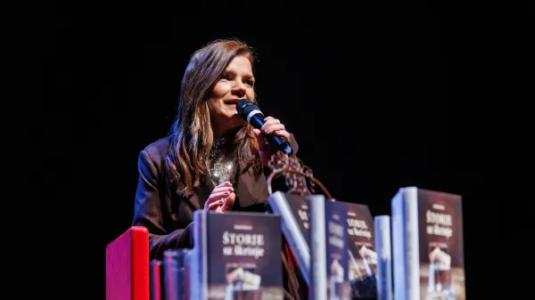 Koper, 18.12.2025Gledalisce Koper, Mirela Baruca, Predstavitev knjige Storje sz skrinje