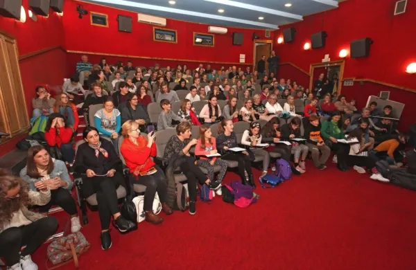 Ministrstvo objavilo razpis za sofinanciranje kinematografske distribucije in art kino programov