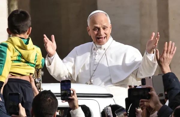 Tudi papež Leon XIV. ima na telefonu naloženo aplikacijo Duolingo.