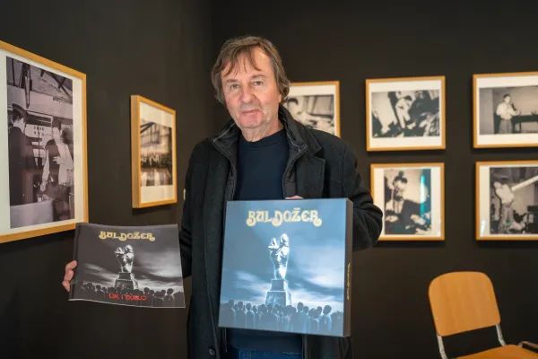 Ob 50-letnici prvenca skupine Buldožer spominska izdaja vseh njihovih plo&scaron;č