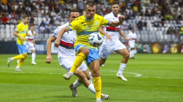 Veliko prekinitev pogodb, novih podpisov nič