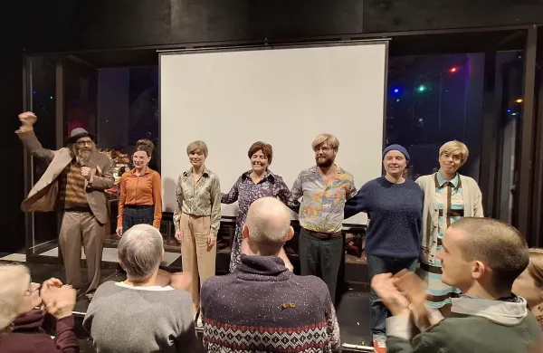 Dodekalogija 1983 zadnji del gledali&scaron;če SNG Nova Gorica Tomi Janežič