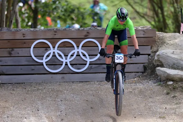 V poletnih olimpijskih igrah 2024 v Parizu je tekmovala v kolesarskem krosu.