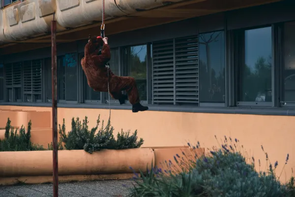 Božiček in jelenček sta razveselila male bolnike