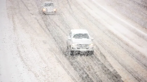 Sneženje zajelo tudi dele Hrva&scaron;ke