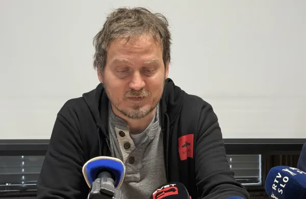 Ljubljana, Dom sindikatov.Novinarska konferenca drustva Delavska svetovalnica o usodi kazenskih ovadb zaradi krsitev temeljnih pravic delavcev, ogrozanja varnosti pri delu, trgovine z ljudmi in drugih kaznivih dejanj.Predsednik drustva Delavska svetovalnica Goran Lukic.Foto: STA