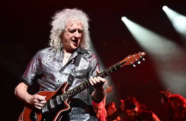 17 October 2025, Baden-W&uuml;rttemberg, Stuttgart: Queen guitarist Brian May performs an encore on stage at the premiere of the revival of the Queen musical "We will rock you" at the Palladium Theater. Photo: Bernd Wei&szlig;brod/dpa,Image: 1046234303, License: Rights-managed, Restrictions: GERMANY OUT, Model Release: no, Credit line: BERND WEISSBROD/AFP/Profimedia
