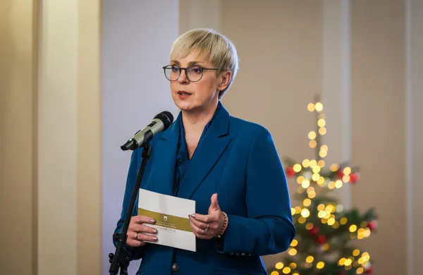 Ljubljana, Predsedniska palaca.Predsednica republike Natasa Pirc Musar je ob svetovnem dnevu clovekovih pravic priredila slovesnost, na kateri je podelila tretje priznanje predsednice republike za delo na podrocju clovekovih pravic.