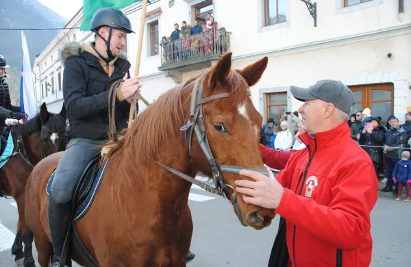 Blagoslov konjev v Vipavi