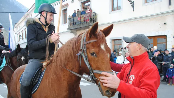 Blagoslov konjev v Vipavi
