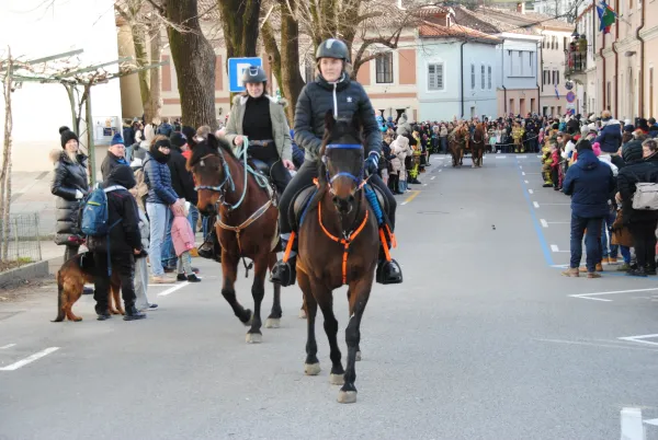 Blagoslov konjev v Vipavi