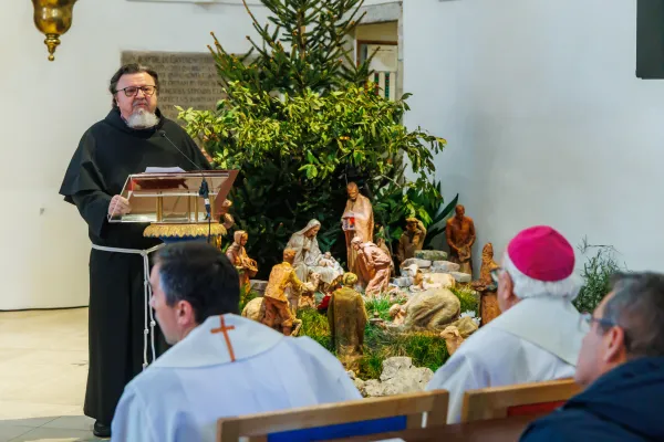 Piran, 27.12.2025Cerkev Sv. Franči&scaron;ek Asi&scaron;ki, minoritski samostanSlika Marija z detetom, Vittore Carpaccio,umestitev slike na njeno izvorno mesto