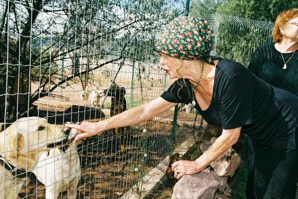 Velik del svojega življenja je posvetila boju za pravice živali.