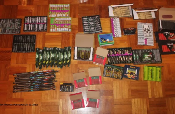 Otrok v Postojni je imel več kot 700 prepovedanih petard