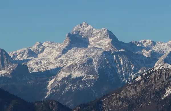 za naravoverce ne bog, pač pa sveta gora Triglav
