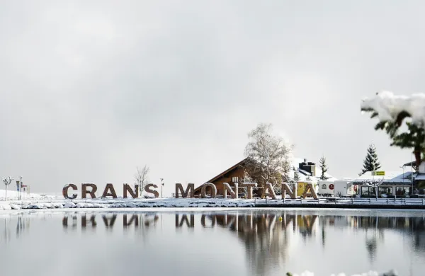 &Scaron;vica žaluje po požaru, v katerem je v silvestrski noči v enem od barov v smučarskem sredi&scaron;ču Crans Montana umrlo približno 40 ljudi, 115 pa je po&scaron;kodovanih. 