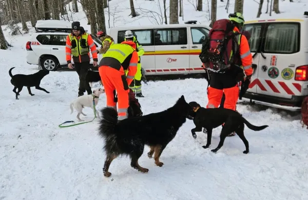 V snegu in vetru so ga iskali &scaron;tevilni re&scaron;evalci