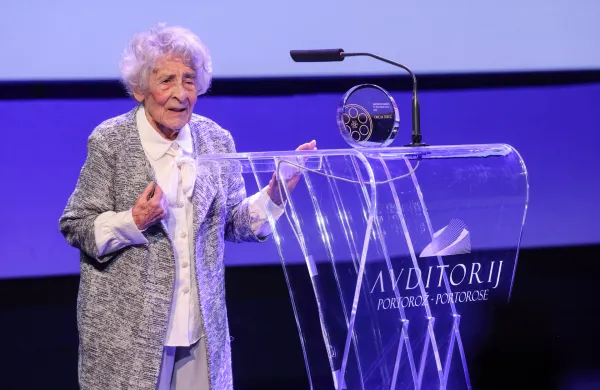 Portorož, 12.10.2021Avditorij, 24. Festival slovenskega filma, 24. FSF, Bajadurova nagrajenka Emilija Soklič Bdjurova nagrada FSF