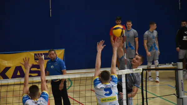 Odbojka: Med vrtnicami Romunke, pri cementarjih Hrvati