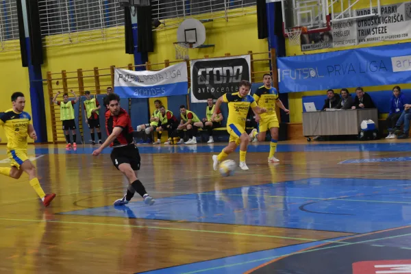 Franci Perko Avtocenter Crono Ajdov&scaron;čina proti Bronx &Scaron;kofije