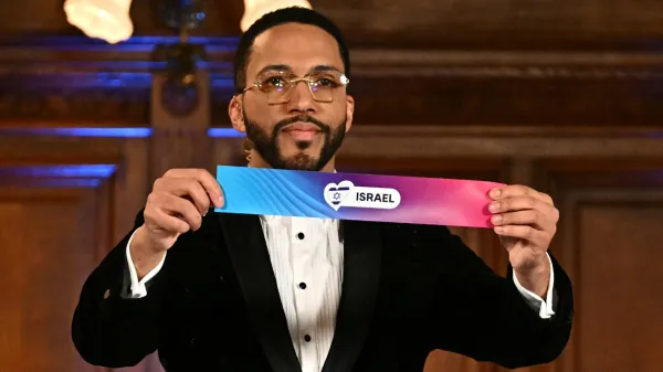 Avstrijski glasbenik Cesar Sampson je izžrebal, da bo Izrael nastopil v prvem evrovizijskem predizboru.