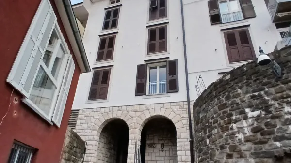 Koprska občina bo vendarle poskrbela za či&scaron;čenje podhoda