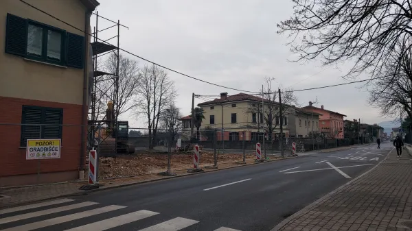 Vrtojba ru&scaron;enje dotrajan objekt občina &Scaron;empeter-Vrtojba ideja ureditev kraj druženja trg 