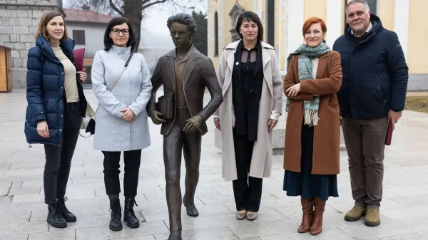 Obisk ministrice za kulturo Aste Vrečko v Sežani