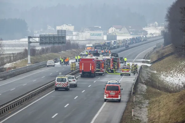 Slovenija, Slovenske Konjice, 15.01.2026, 15. januar 2026.Posledice prometne nesrece tovornjaka cisterne na stajerski avtocesti, promet, nesreca,.FotoNik Jarh/F.A.Bobo