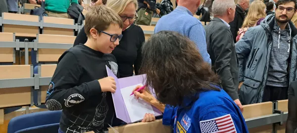 Je v vesolju mogoče preteči tudi maraton? Seveda!