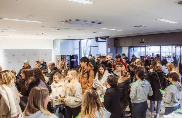 Uspe&scaron;en prvi dan Festivala slovenskih univerz UNI-SI