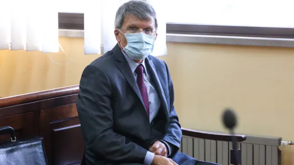 Valant ni prepričal vrhovnih sodnikov