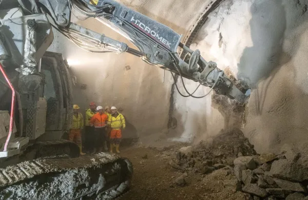 Bratu&scaron;ek zahteva ponovni pregled &scaron;kode ob gradnji drugega tira