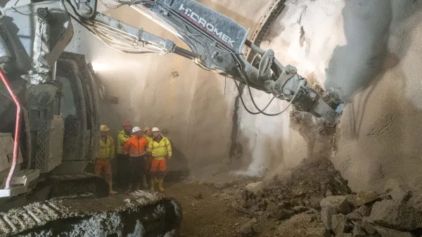 Bratu&scaron;ek zahteva ponovni pregled &scaron;kode ob gradnji drugega tira