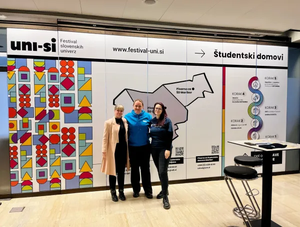 Nasvete so podajali zaposleni iz različnih služb in področij, predstavniki pedago&scaron;kega ter &scaron;tudentje sami. Posebnost festivala so tudi ambasadorji &ndash; skupina, ki jo sestavlja po en &scaron;tudent