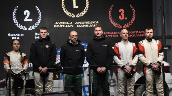  Reli Alpacem od leve druga Pia &Scaron;umer Mark &Scaron;kulj, zmaga Damijan Andrejka Bo&scaron;tjan Avbelj, tretji Matteo Gambasin, Giovani Torrano 