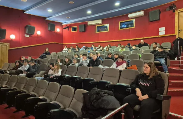 Mlade žirante v Izoli je najbolj prepričal italijanski film Siblings