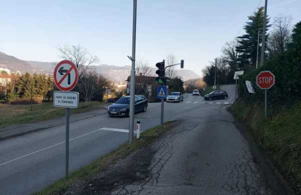 Kostanjevica: dokler se ne uredi križi&scaron;ča, naj se omeji hitrosti