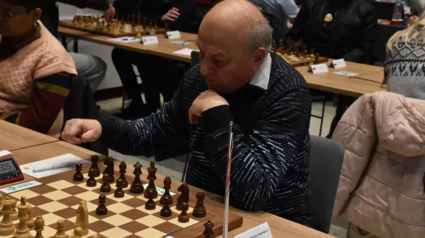 Domači upi se bodo kalili ob &scaron;estih velemojstrih