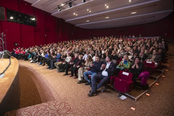 Avditorij Portorož, dobrodelni koncert Povezani v glasbi