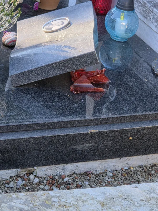 pokopali&scaron;če sv. anton tatvine