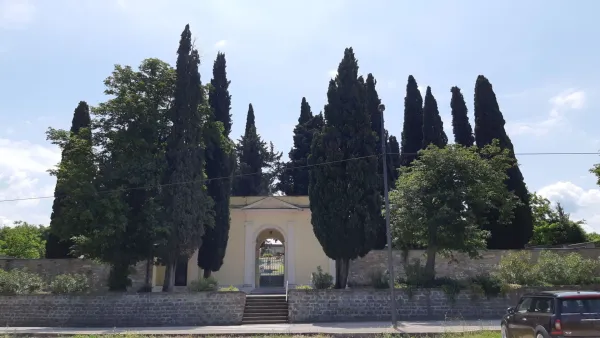 Pokopali&scaron;če &Scaron;kofije