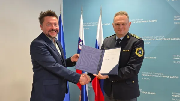 UP FT&Scaron; Turistica in policija skupaj za varnej&scaron;i turizem