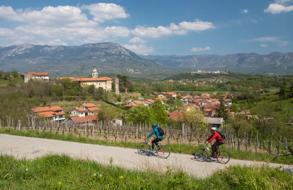 V rajski dolini lani skoraj 15 odstotkov več prihodov in 17 odstotkov več nočitev