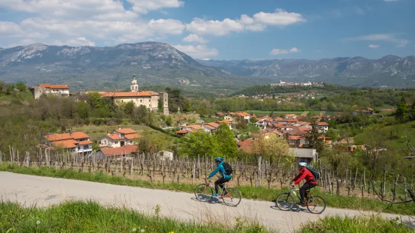 V rajski dolini lani skoraj 15 odstotkov več prihodov in 17 odstotkov več nočitev