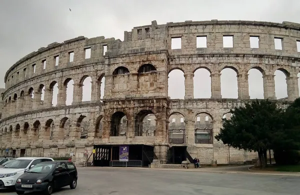 Pula amfiteater Arena