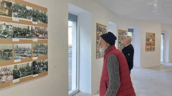 &Scaron;est desetletij O&Scaron; Ivana Roba