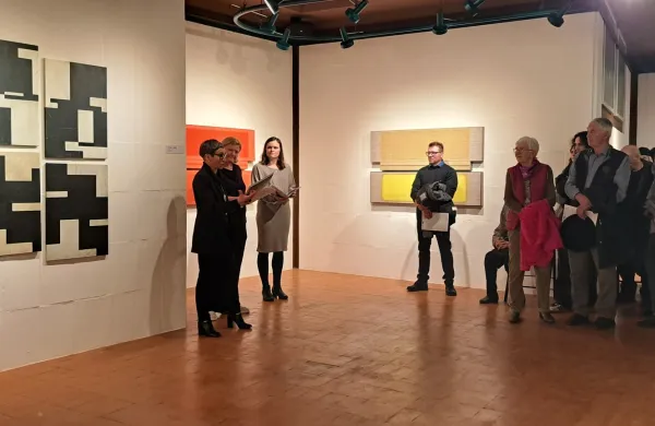 Projekt Dodekafonija se je uresničil kot pot, ki povezuje tri institucije, dejavne na področju sodobne umetnosti.